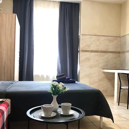 Modern Near Metro Pecherska شقة فندقية 5*