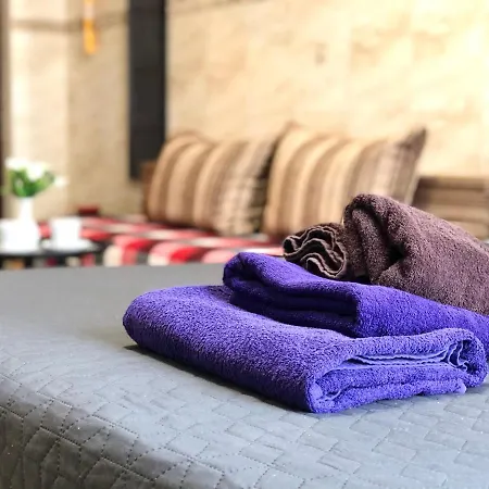 Modern Near Metro Pecherska شقة فندقية كييف
