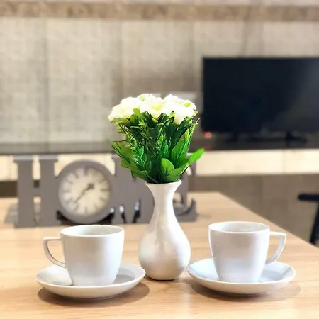 Modern Near Metro Pecherska شقة فندقية كييف