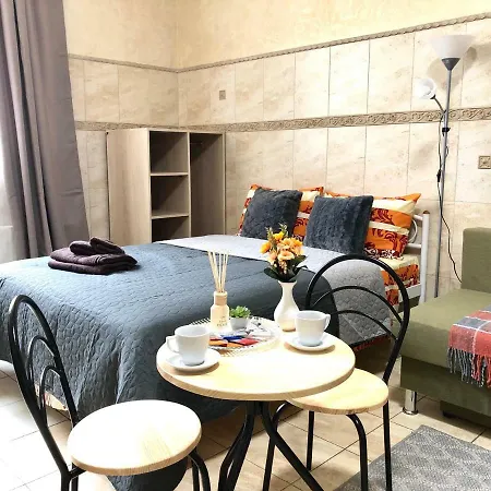 Modern Near Metro Pecherska 5* كييف