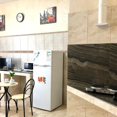 Modern Near Metro Pecherska 5* كييف