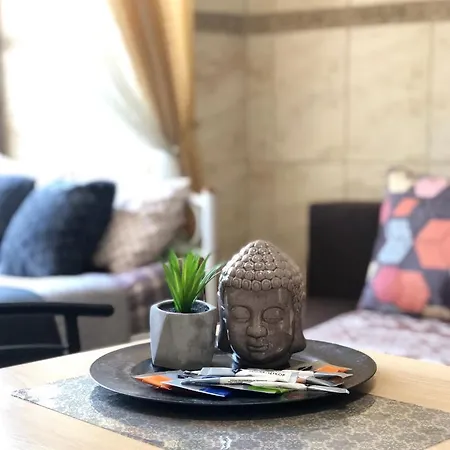 Modern Near Metro Pecherska شقة فندقية كييف
