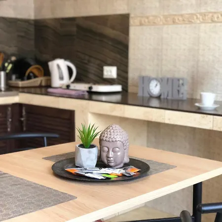 شقة فندقية Modern Near Metro Pecherska 5*