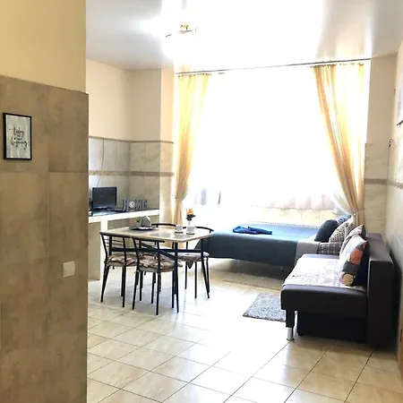 شقة فندقية Modern Near Metro Pecherska 5*